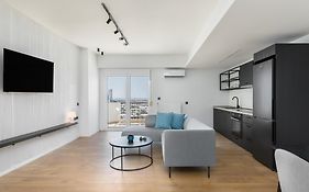 Celine By Halu!, Spacious Apartments Next To Business Hub